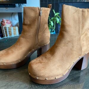 New York & Company Brown Suede Heeled Boots